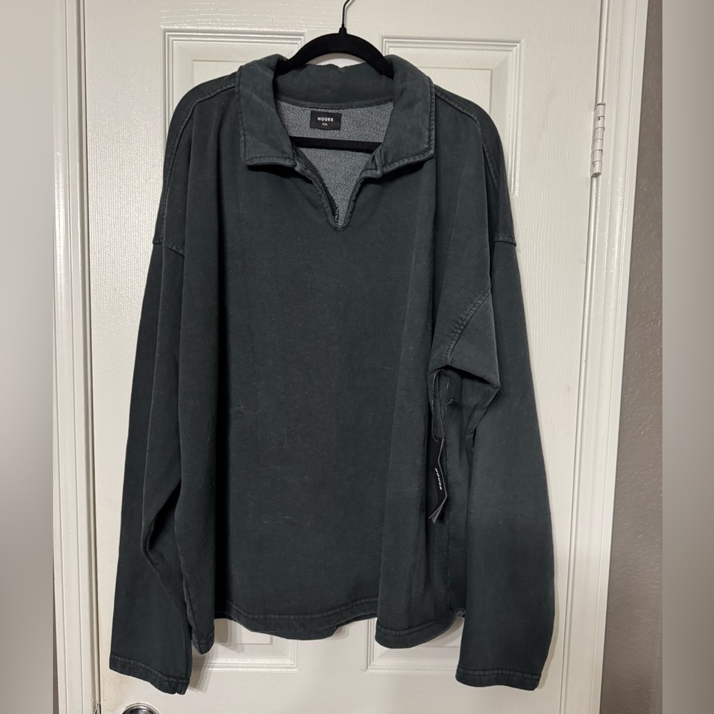 Men's Washed Black Collared  Sweatshirt XXL